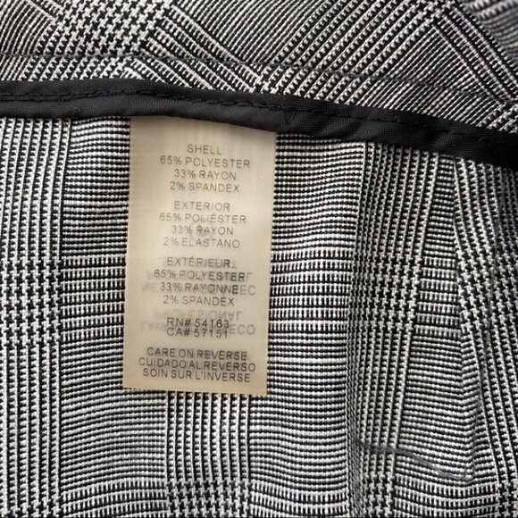 Calvin Klein plaid trousers, modern fit, medium rise, plaid stretch fabric - Picture 13 of 13